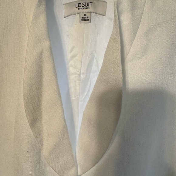 Le Suit Essentials  White Blazer and Skirt Set Size 16 EUC Fast Shipping - Picture 6 of 9